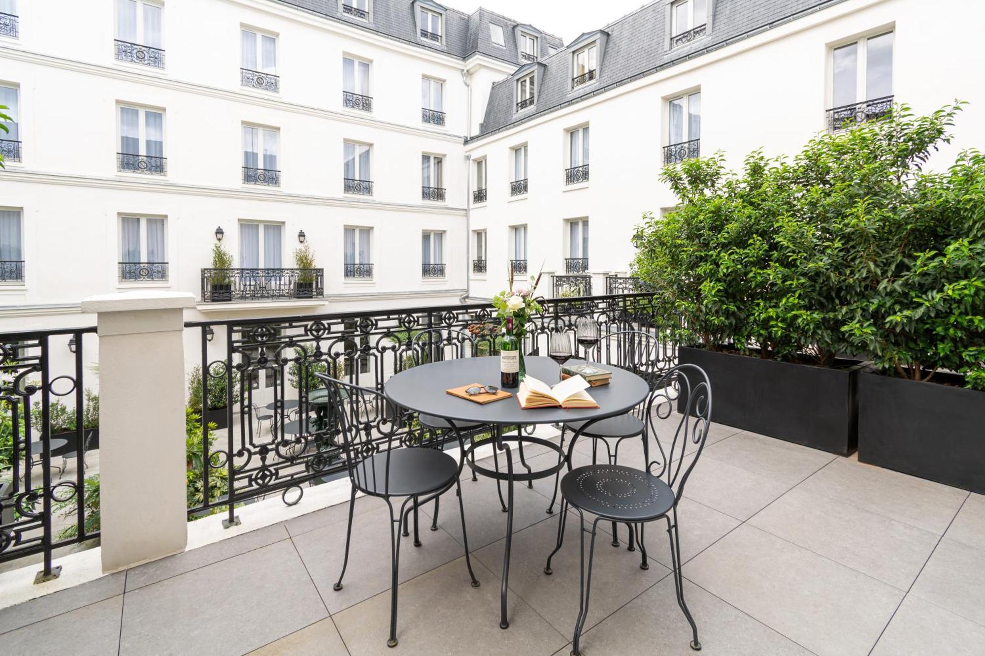 Hotel & Spa Napoleon Fontainebleau Exterior photo